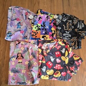Scrub Top Lot Size Small Stitch Moana Looney Tunes Disney Mickey Tigger Nurse